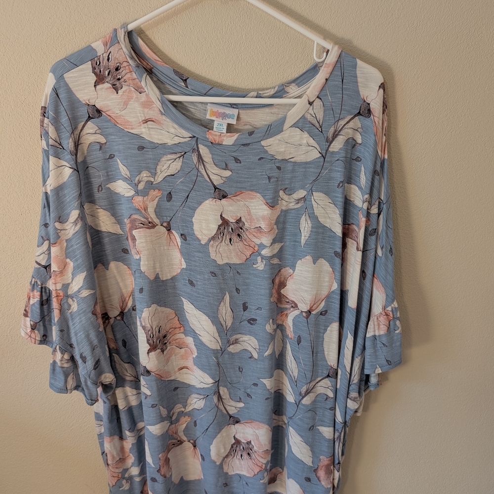 LuLaRoe Pastel Floral Short Sleeve Tee